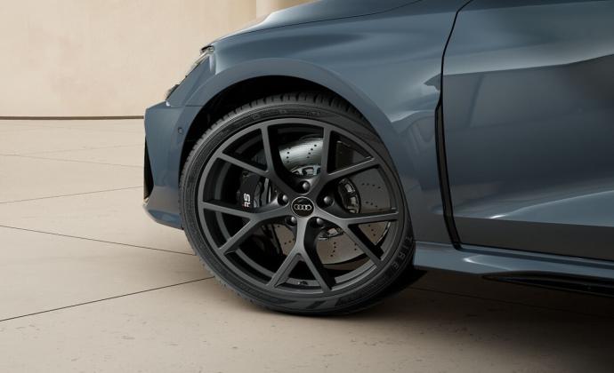 Audi A8 - Vehicle Image